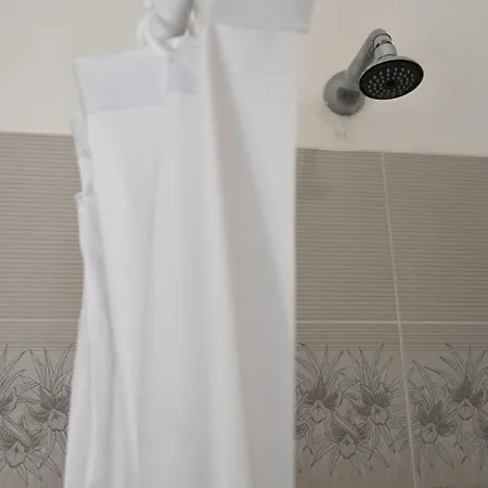 S077 - Sirolo, Trilocale Con Giardino In Centro Appartement Sirolo