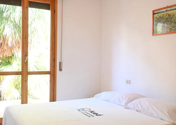 S077 - Sirolo, Trilocale Con Giardino In Centro Sirolo