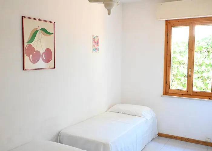 Διαμέρισμα S077 - Sirolo, Trilocale Con Giardino In Centro