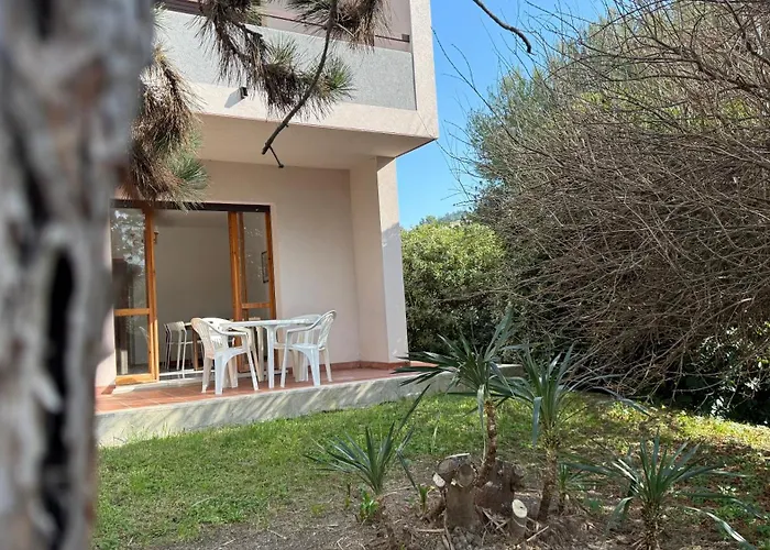 S077 - Sirolo, Trilocale Con Giardino In Centro Sirolo