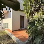 S077 - Sirolo, Trilocale Con Giardino In Centro شقة *