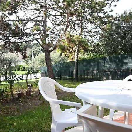S077 - Sirolo, Trilocale Con Giardino In Centro Apartmán