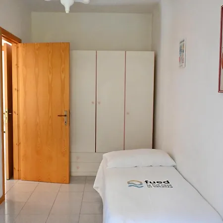 Apartamento S077 - Sirolo, Trilocale Con Giardino In Centro